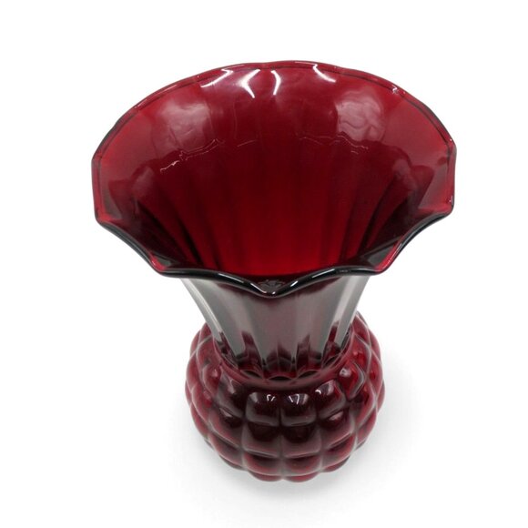 Vase RUBY Red PINEAPPLE Glass With Scalloped Flared Rim Vintage 9" Tall 1970s - Picture 5 of 10
